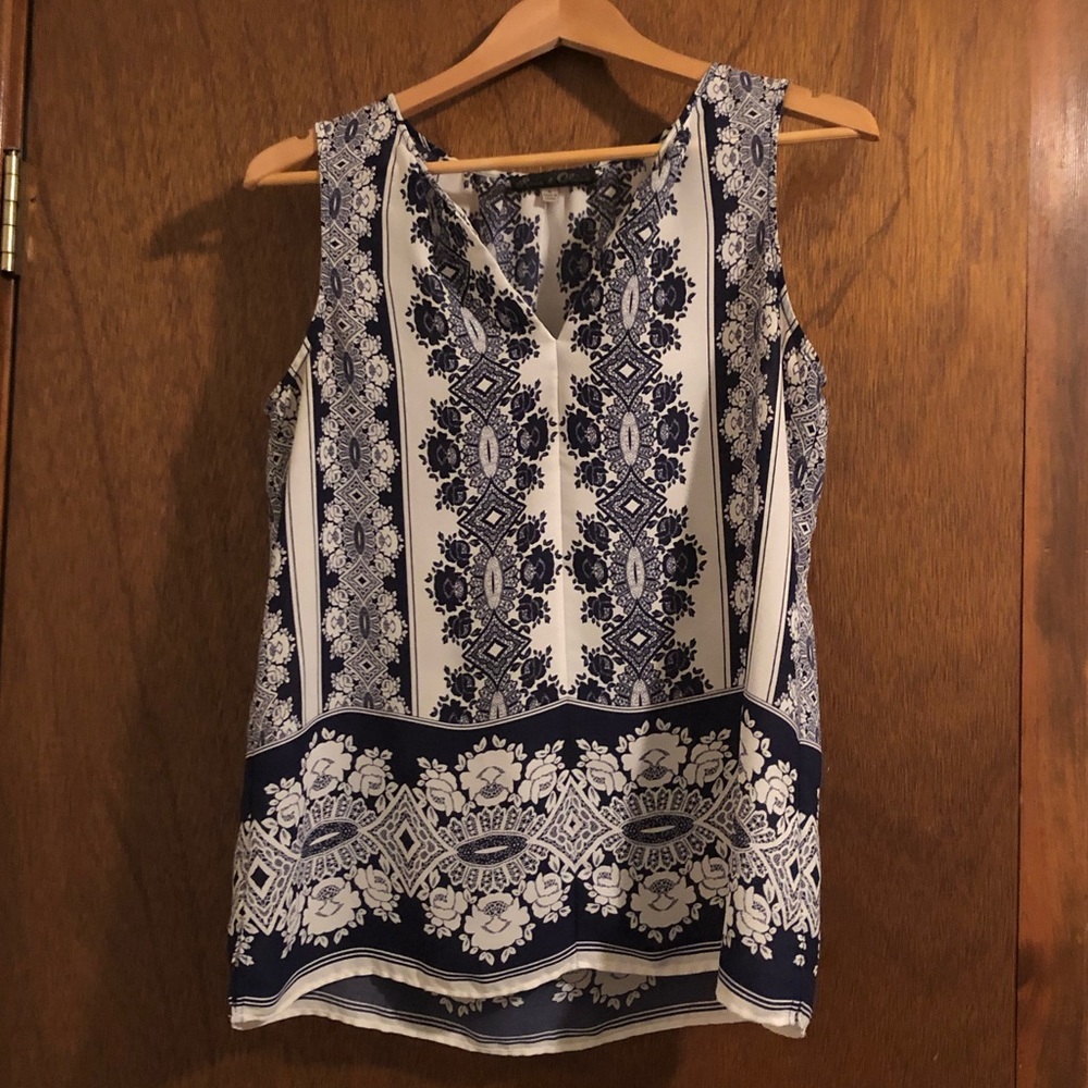 “Rose & Olive” Sleeveless Top